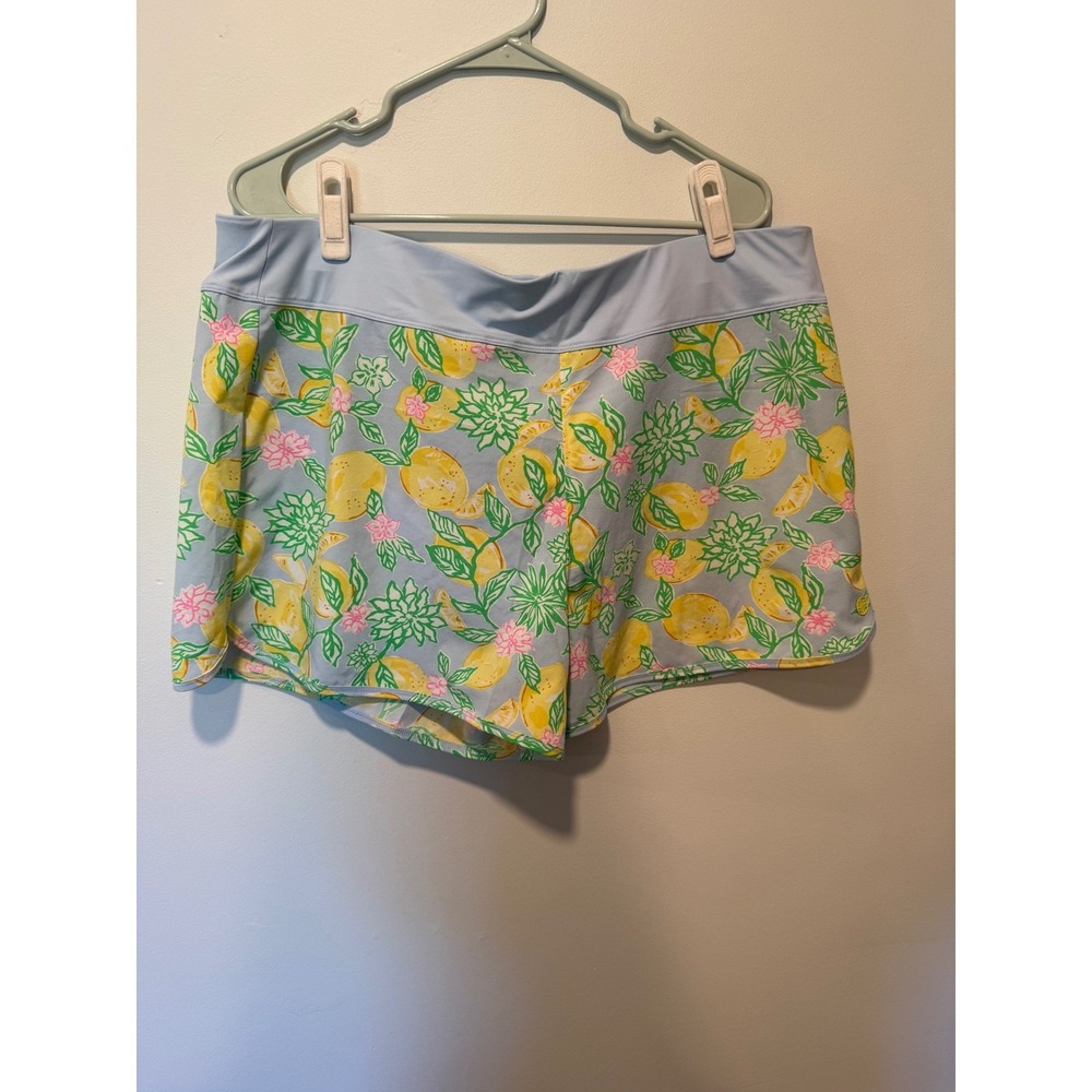 Lilly Pulitzer Luxletic Ocean Trail Shorts XL Squeeze the Day Lemon Blue 018102 - Picture 1 of 4